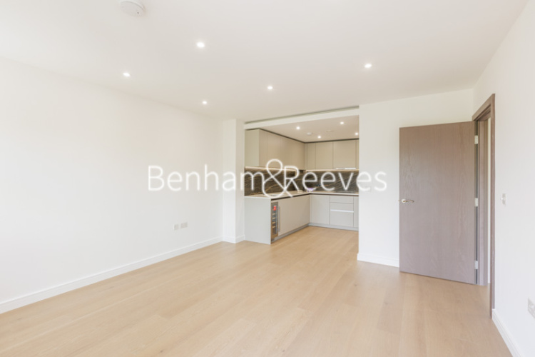 2  bedrooms flat to rent in Holland Court, Fulham Reach, W6-image 8