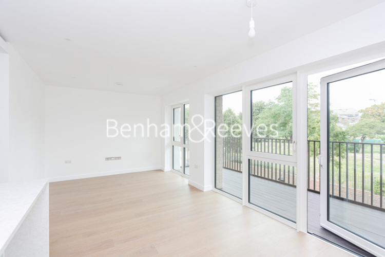 2  bedrooms flat to rent in Holland House, Parrs Way, W6-image 13