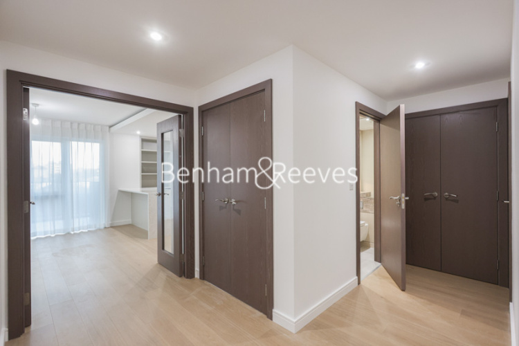 2  bedrooms flat to rent in Holland House, Parrs Way, W6-image 28