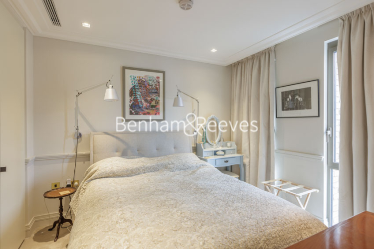 1 bedroom flat to rent in Crisp Road, Hammersmith, W6-image 3