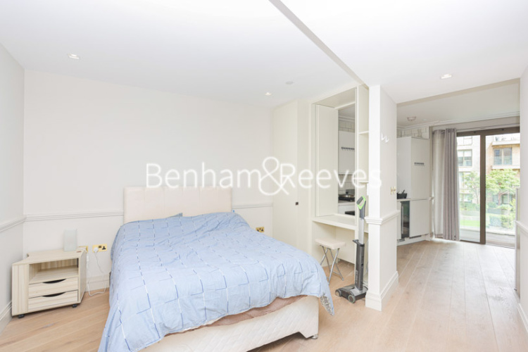 1  bedroom flat to rent in Queens Wharf, Crisp Road, W6-image 3