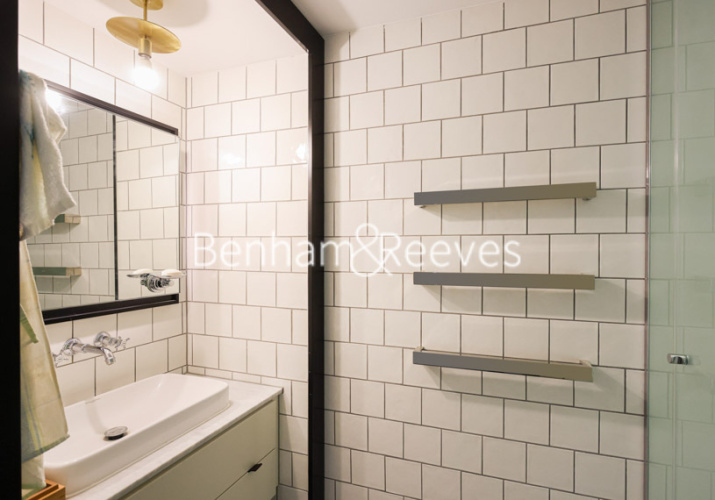 1  bedroom flat to rent in Queens Wharf, Crisp Road, W6-image 4
