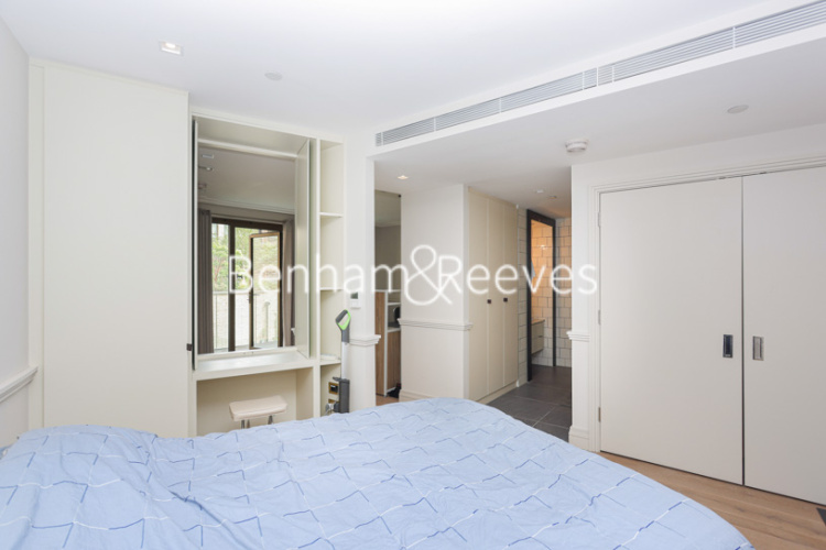 1 bedroom flat to rent in Queens Wharf, Crisp Road, W6-image 9