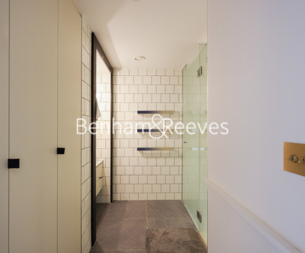 1  bedroom flat to rent in Queens Wharf, Crisp Road, W6-image 10