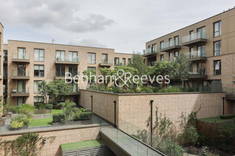 1  bedroom flat to rent in Queens Wharf, Crisp Road, W6-image 14