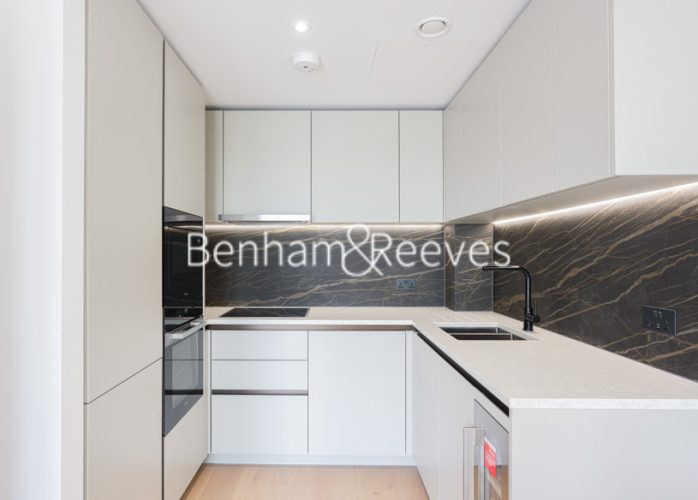 1 bedroom flat to rent in Holland House, Parrs Way, W6-image 2