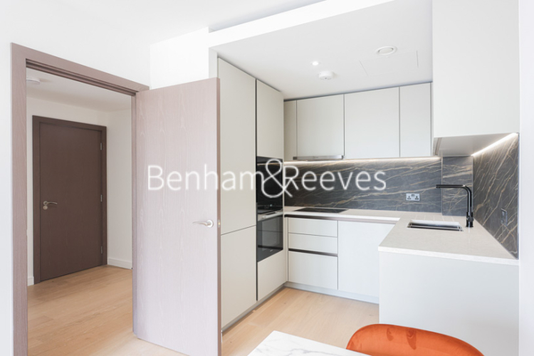 1 bedroom flat to rent in Holland House, Parrs Way, W6-image 8