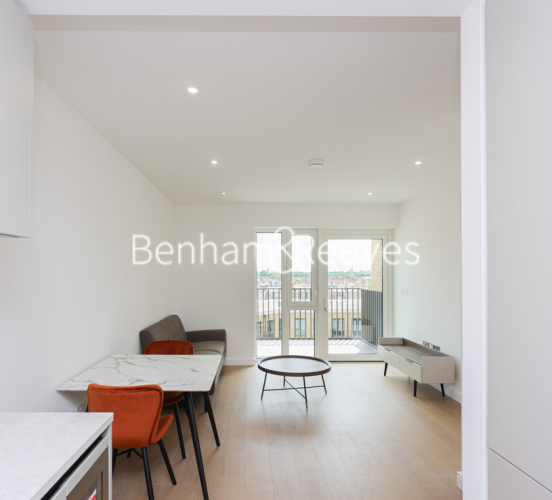 1 bedroom flat to rent in Holland House, Parrs Way, W6-image 15