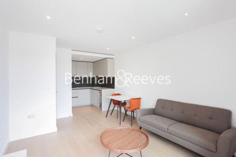 1 bedroom flat to rent in Holland House, Parrs Way, W6-image 19