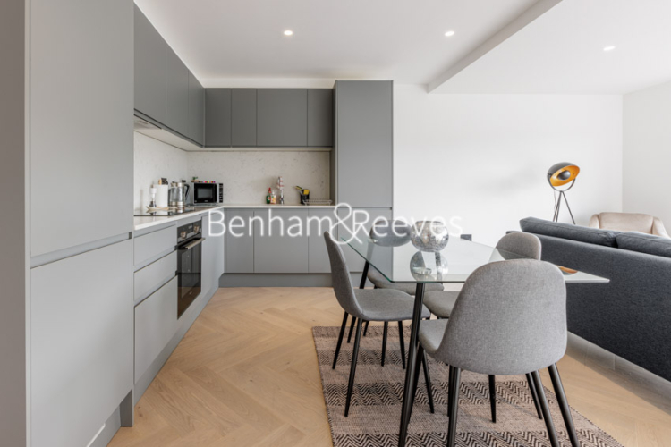 2  bedrooms flat to rent in Durnsford House, Durnsford Road, SW19-image 2