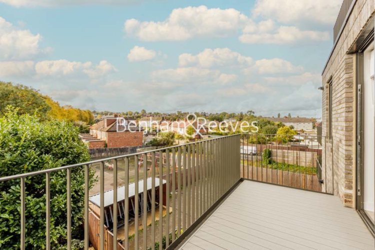 2 bedrooms flat to rent in Durnsford House, Durnsford Road, SW19-image 5