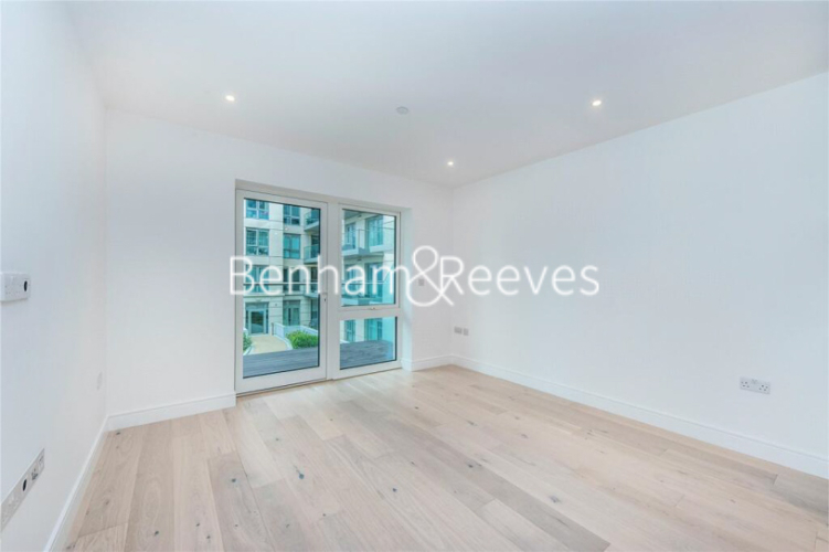 1 bedroom flat to rent in Faulkner House, Tierney Lane, W6-image 1