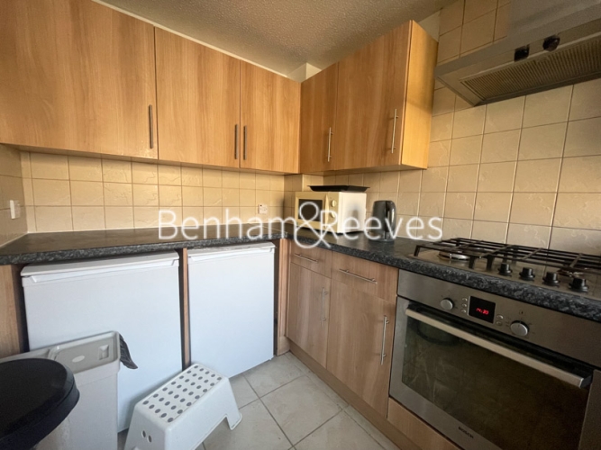 3  bedrooms house to rent in Albion Mews, Hammersmith, W6-image 8