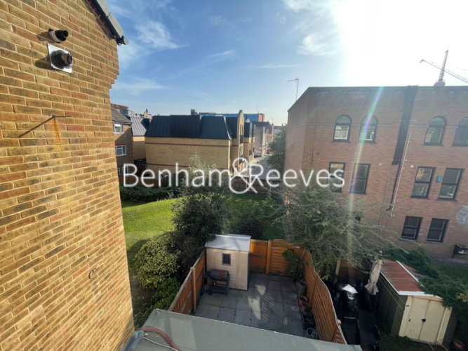 3  bedrooms house to rent in Albion Mews, Hammersmith, W6-image 13