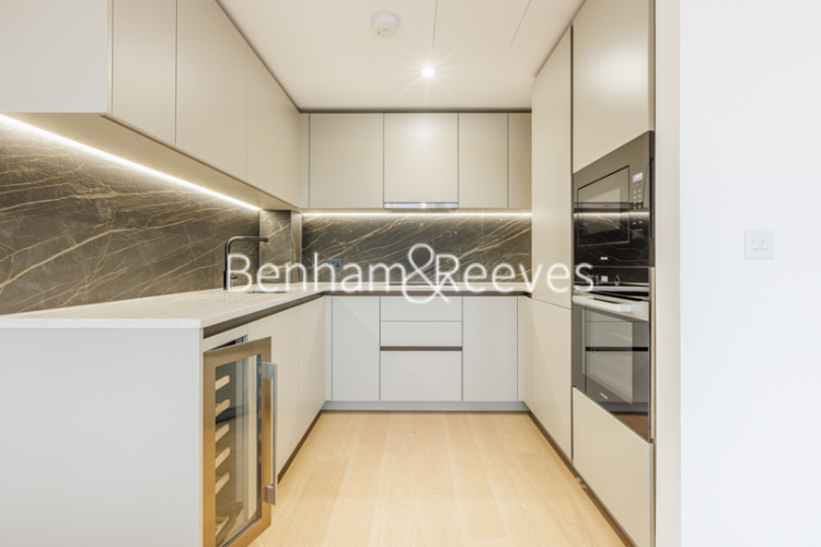 1 bedroom flat to rent in Parrs Way, Hammersmith, W6-image 2