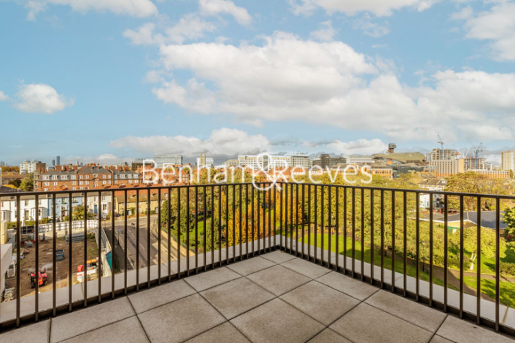 3  bedrooms flat to rent in Parrs Way, Hammersmith, W6-image 5
