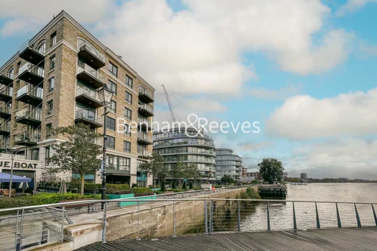 2  bedrooms flat to rent in Regatta Lane, Hammersmith, W6-image 12