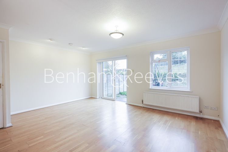 3 bedrooms flat to rent in Langham place, Hammersmith, W4-image 11