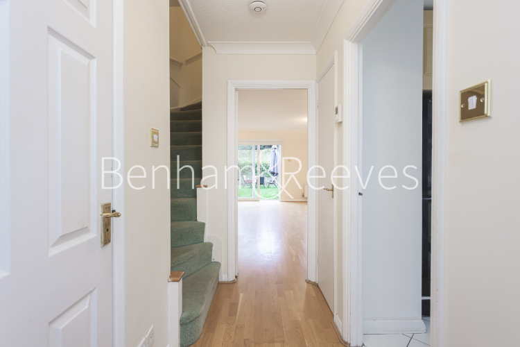 3 bedrooms flat to rent in Langham place, Hammersmith, W4-image 14
