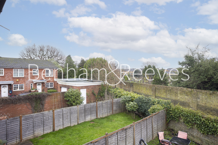 3 bedrooms flat to rent in Langham place, Hammersmith, W4-image 15