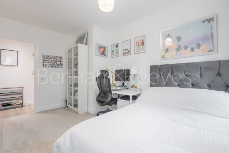 2  bedrooms flat to rent in Glenthorne Road, Hammersmith, W6-image 8