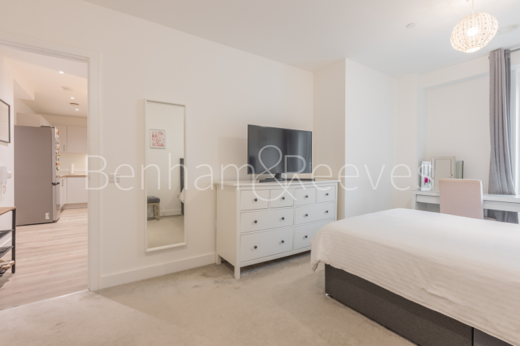 2 bedrooms flat to rent in Glenthorne Road, Hammersmith, W6-image 14
