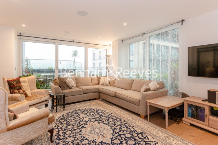 3  bedrooms flat to rent in Glenthorne Road, Hammersmith, W6-image 1
