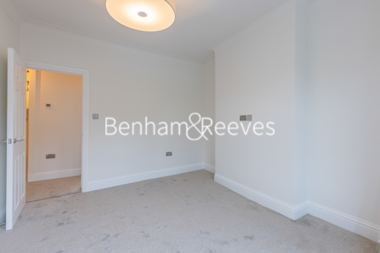 4 bedrooms house to rent in Everington Street, Hammersmith, W6-image 3