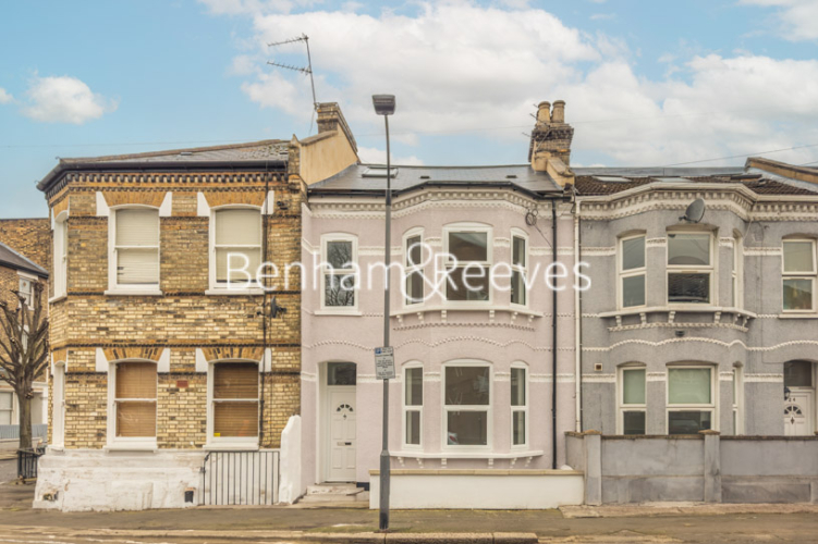 4 bedrooms house to rent in Everington Street, Hammersmith, W6-image 5