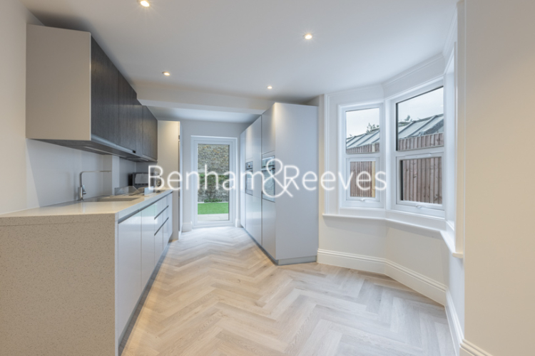 4 bedrooms house to rent in Everington Street, Hammersmith, W6-image 7