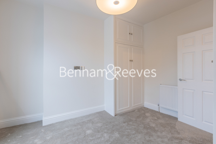 4 bedrooms house to rent in Everington Street, Hammersmith, W6-image 13