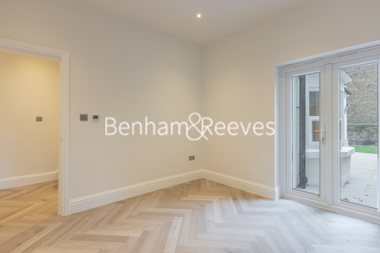 4 bedrooms house to rent in Everington Street, Hammersmith, W6-image 20