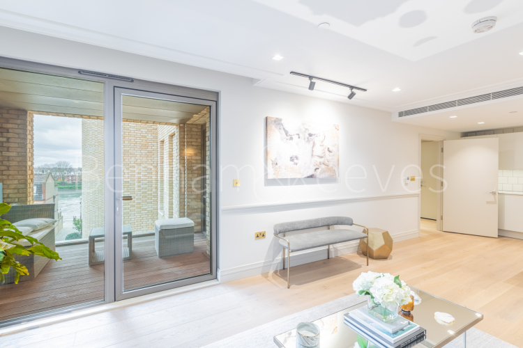 1  bedroom flat to rent in Queens Wharf, Crisp Road, W6-image 6