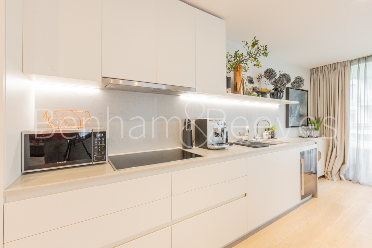 2 bedrooms flat to rent in Hamilton House, Parr's Way, W6-image 2