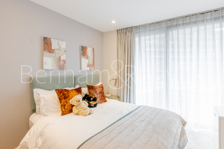 2  bedrooms flat to rent in Hamilton House, Parr's Way, W6-image 28