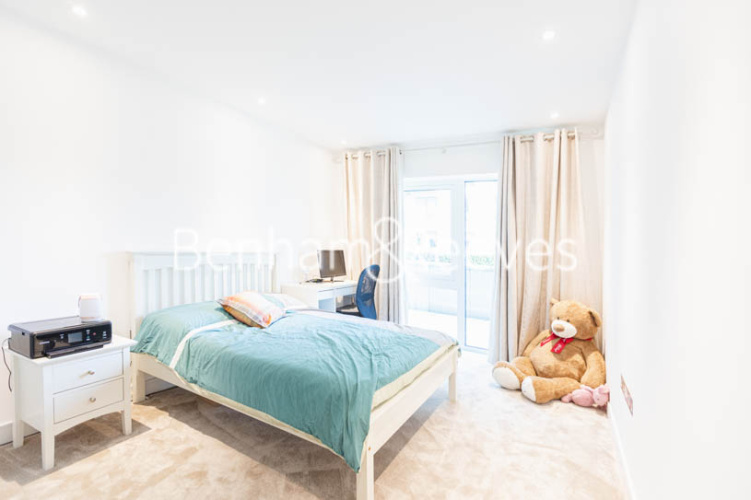 2  bedrooms flat to rent in Tierney Lane, Fulham Reach, W6-image 3
