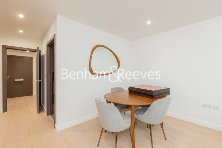 2  bedrooms flat to rent in Holland House, Parr's Way, W6-image 17
