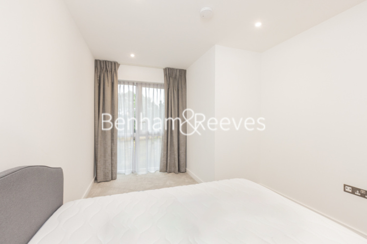 2  bedrooms flat to rent in Holland House, Parr's Way, W6-image 19