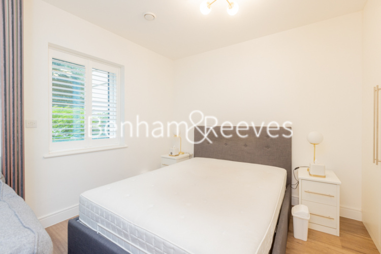 1  bedroom flat to rent in Faulkner House, Tierney Lane, W6-image 3