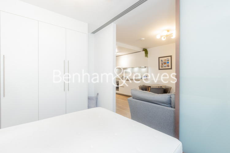 1  bedroom flat to rent in Faulkner House, Tierney Lane, W6-image 8