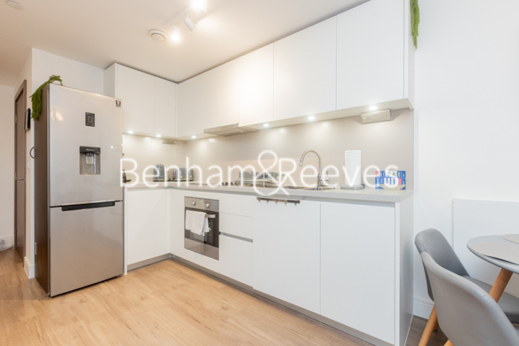 1  bedroom flat to rent in Faulkner House, Tierney Lane, W6-image 11