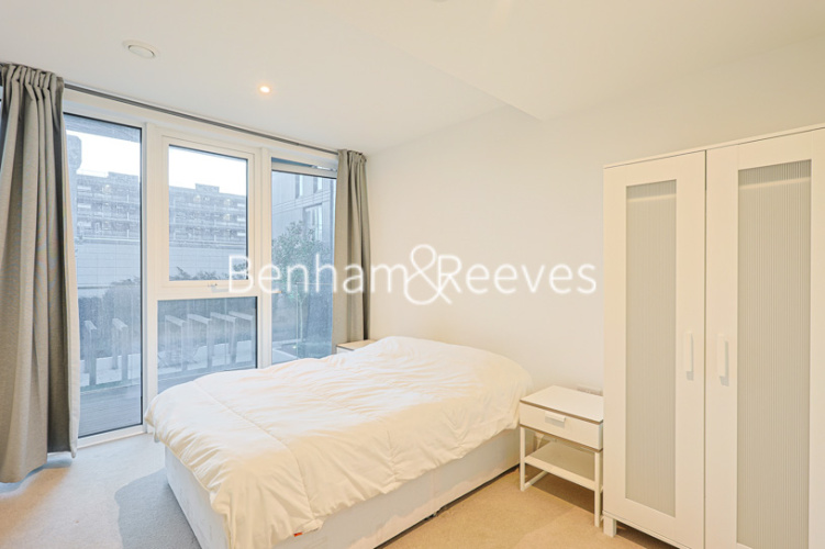 2  bedrooms flat to rent in Sovereign Court, Beadon Road, W6-image 3