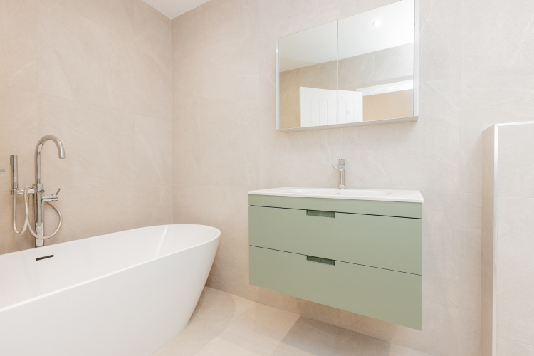3  bedrooms flat to rent in Disraeli Road, Hammersmith, SW15-image 4