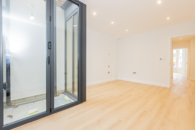 3  bedrooms flat to rent in Disraeli Road, Hammersmith, SW15-image 14