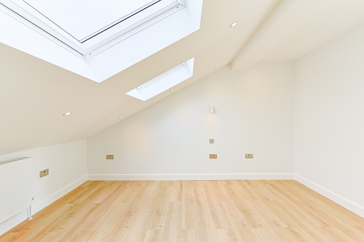 2  bedrooms flat to rent in Disraeli Road, Hammersmith, SW15-image 12