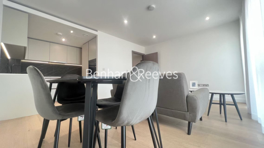 1  bedroom flat to rent in Holland House, Fulham Reach, W6-image 2