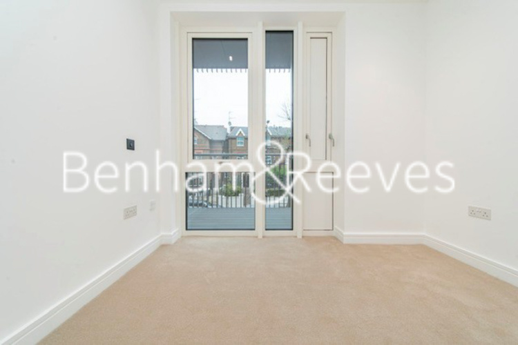 2  bedrooms flat to rent in Sovereign Court, Glenthorne Road, W6-image 5