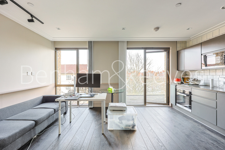1  bedroom flat to rent in Queens Wharf, 2 Crisp Road, W6-image 6
