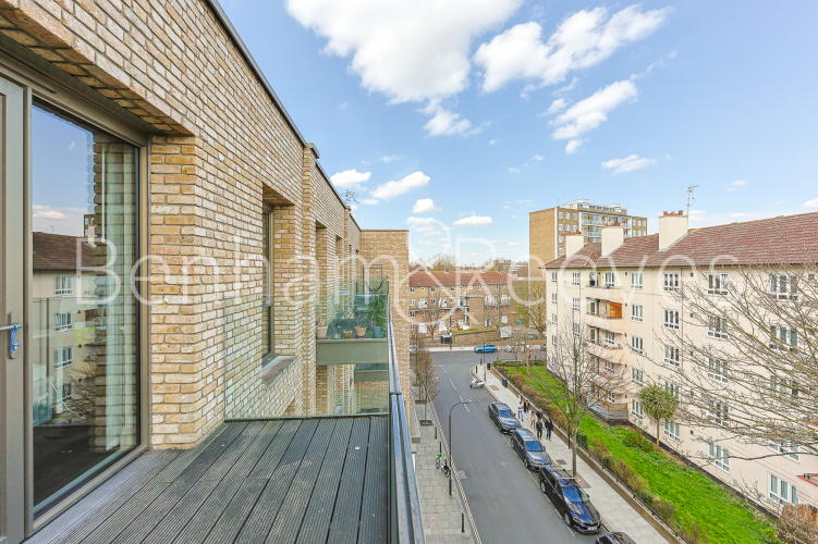 1  bedroom flat to rent in Queens Wharf, 2 Crisp Road, W6-image 9