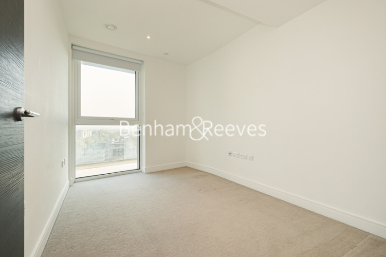 2  bedrooms flat to rent in Glenthorne Road, Sovereign Court, W6-image 9